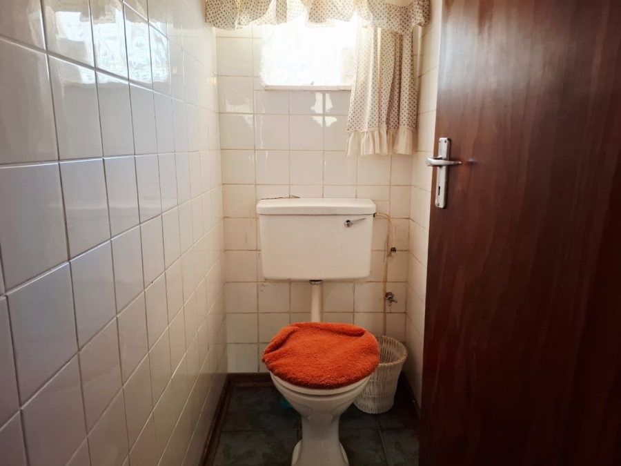 4 Bedroom Property for Sale in Generaal De Wet Free State